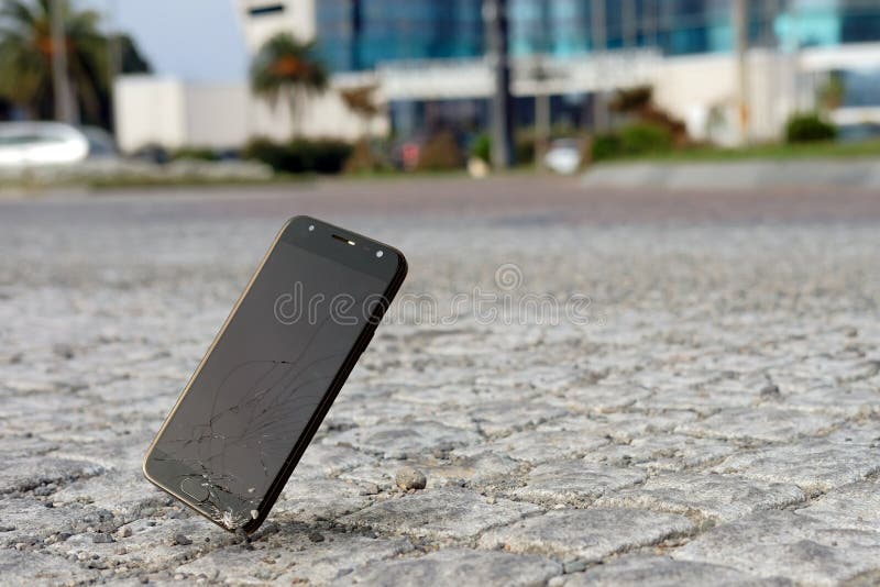 Falling Smartphone Stock Photos Download 960 Royalty Free Photos