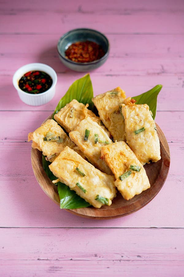 Smażony tempeh mendoan