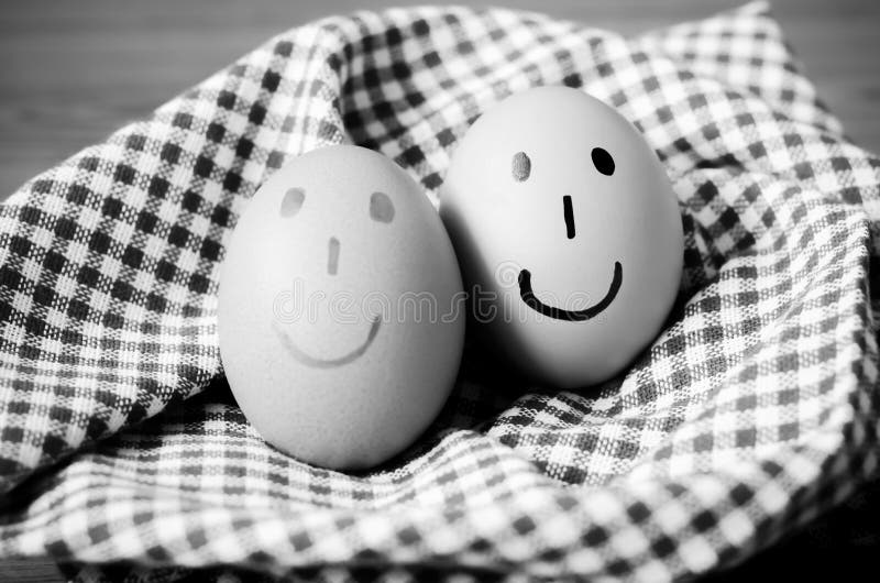 Smile egg black and white color tone style