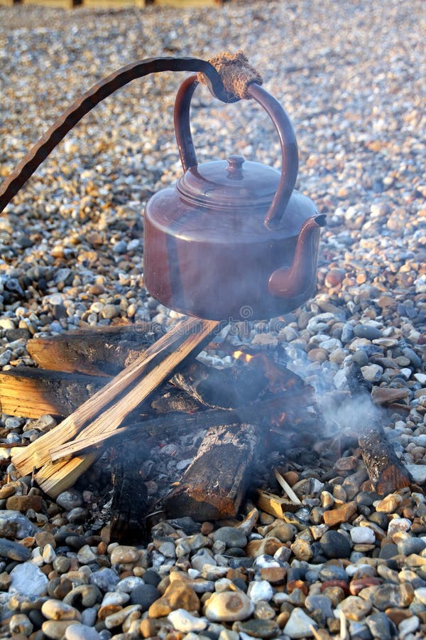 Campfire Kettle - Traditional Billy Can – We Make Good