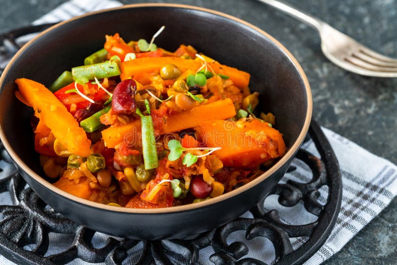 Vegetable jambalaya stock image. Image of garlic, bean 236074761