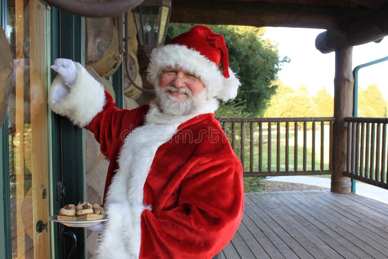 Snack Bearing Santa