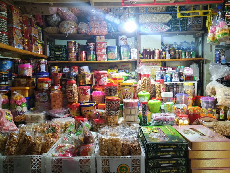 Snack Shop editorial photo. Image of aisle, bazaar, bakery - 277737781