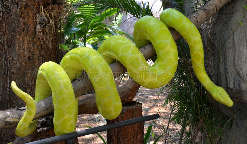 Snake statue royalty free stock photos Snake statue royalty free stock photos