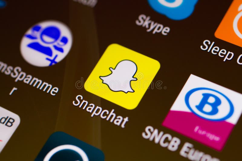 Snapchat application thumbnail / logo on an android smartphone