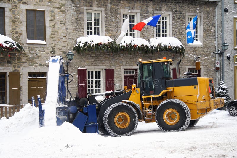 Sneeuw die voertuig verwijdert - sneeuwploeg stock afbeelding Sneeuw die voertuig verwijdert - sneeuwploeg stock afbeelding
