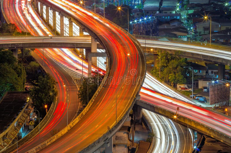 Snelweg met vaag licht stock afbeeldingen