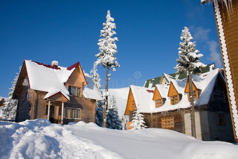 Snow-covered house is in Carpathian Mountains royalty free stock photos Snow-covered house is in Carpathian Mountains royalty free stock photos