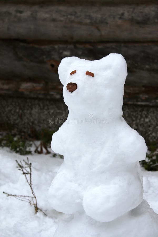 Snow Sculpture Of Bear Stock Images Image 11815384