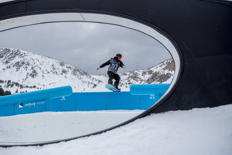 Snowboarder LYON FARREL LOS E.E.U.U. que participa en la lucha total Grandvalira 2019 Andorra imagen de archivo libre de regalías Snowboarder LYON FARREL LOS E.E.U.U. que participa en la lucha total Grandvalira 2019 Andorra imagen de archivo libre de regalías
