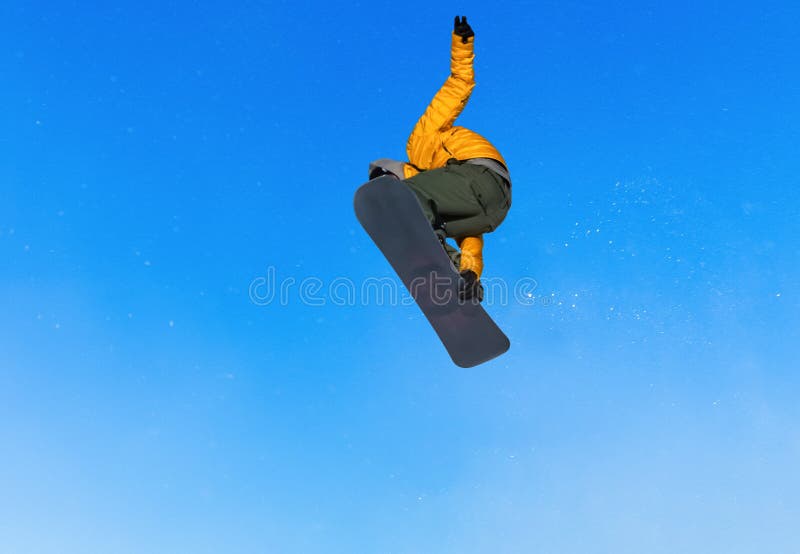 Snowboarding is an outdoor sport that people love in winter, and the difficult movements are also very enjoyable.