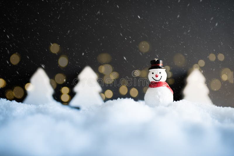 Snowy winter christmas decoration with snowman stock photography Snowy winter christmas decoration with snowman stock photography