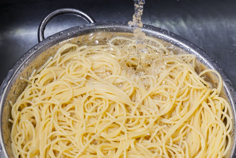 Soaking and Prepare Spaghetti Stock Image Image of sink, healthy