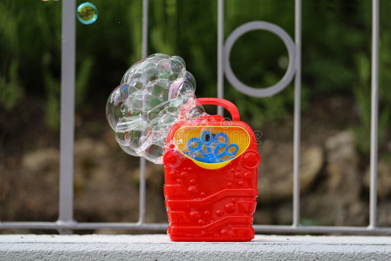 soap bubble machine