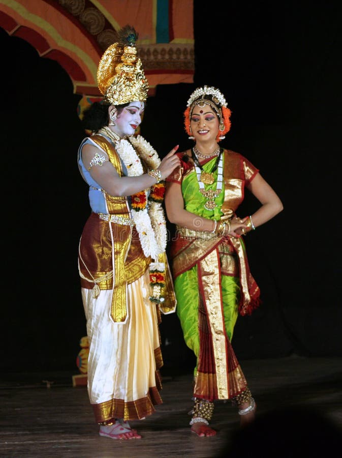 Bharatanatyam. Performance at Krishna Gana Sabha. Season 2016 |  Bharatanatyam poses, Dance photography poses, Dance poses