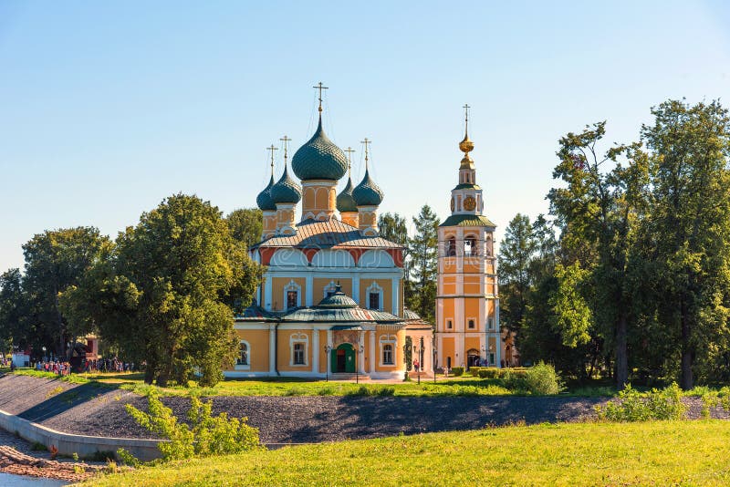 Sobor van Preobrazhensky van de Transfiguratiekathedraal van het Kremlin in Uglich, Rusland stock afbeeldingen Sobor van Preobrazhensky van de Transfiguratiekathedraal van het Kremlin in Uglich, Rusland stock afbeeldingen