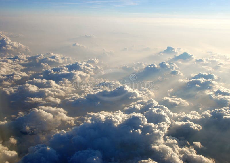 Sobre las nubes imagenes de archivo Sobre las nubes imagenes de archivo