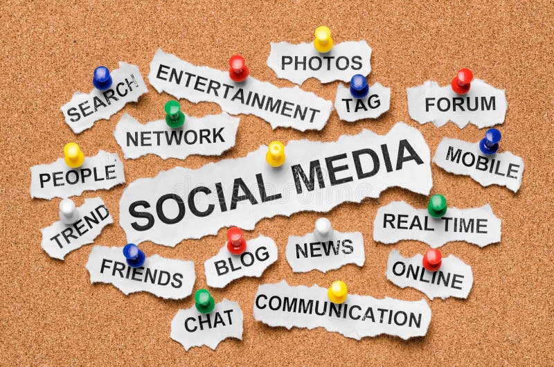Sociale media conceptenwoorden op corkboard royalty-vrije stock foto's Sociale media conceptenwoorden op corkboard royalty-vrije stock foto's