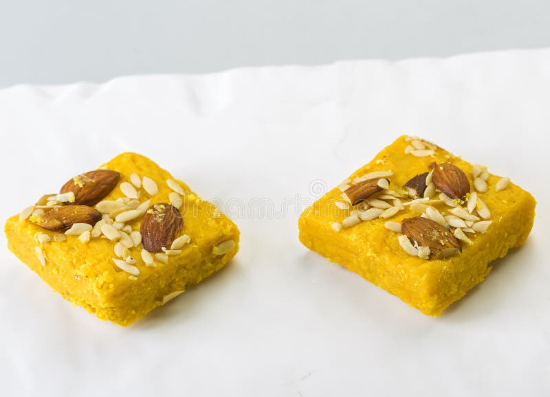 Sohan-papdi oder soan papdi oder patisa lizenzfreies stockbild Sohan-papdi oder soan papdi oder patisa lizenzfreies stockbild