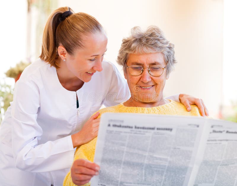 Soins à domicile pour personnes âgées photos stock