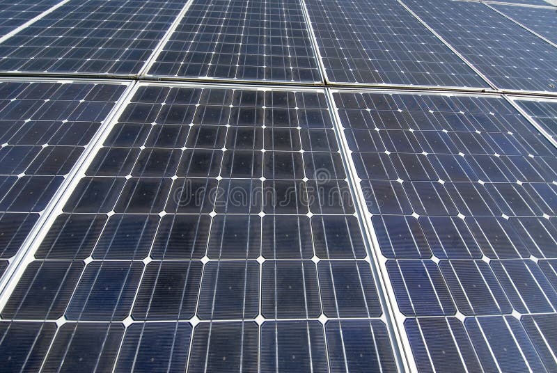 Solárne Kolektory panely na výrobu energie.