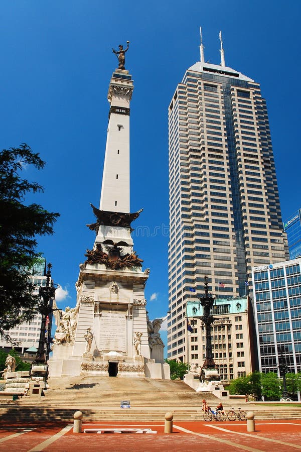 Soldaten und Seemann-Monument Indianapolis stockfotos Soldaten und Seemann-Monument Indianapolis stockfotos