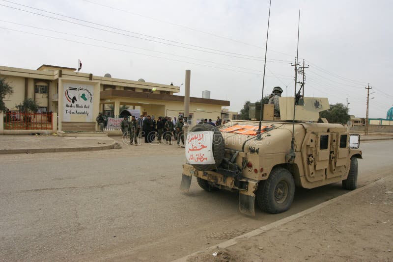 Soldati dell'esercito degli S.U.A. nell'Iraq fotografia stock Soldati dell'esercito degli S.U.A. nell'Iraq fotografia stock