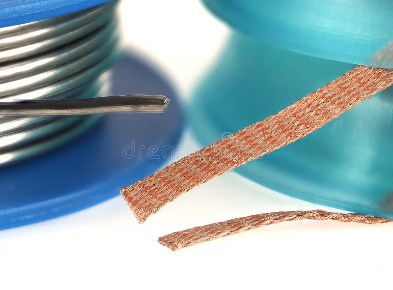 Solder wick or desoldering braid