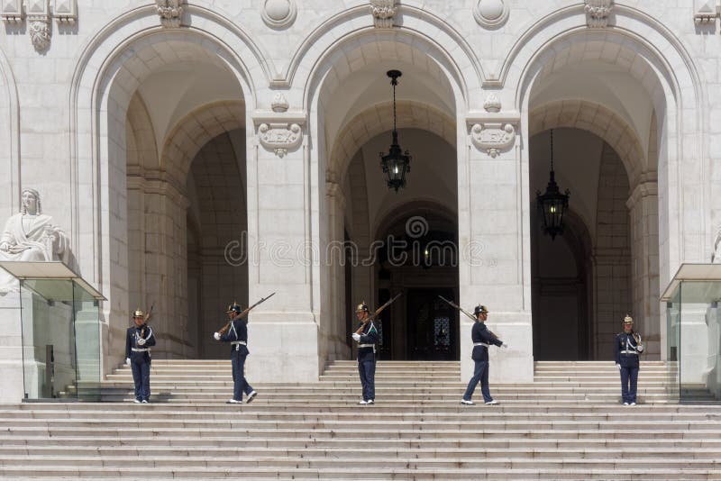 Soldiers Changing Guard at Portuguese Parliament royalty free stock photography Soldiers Changing Guard at Portuguese Parliament royalty free stock photography