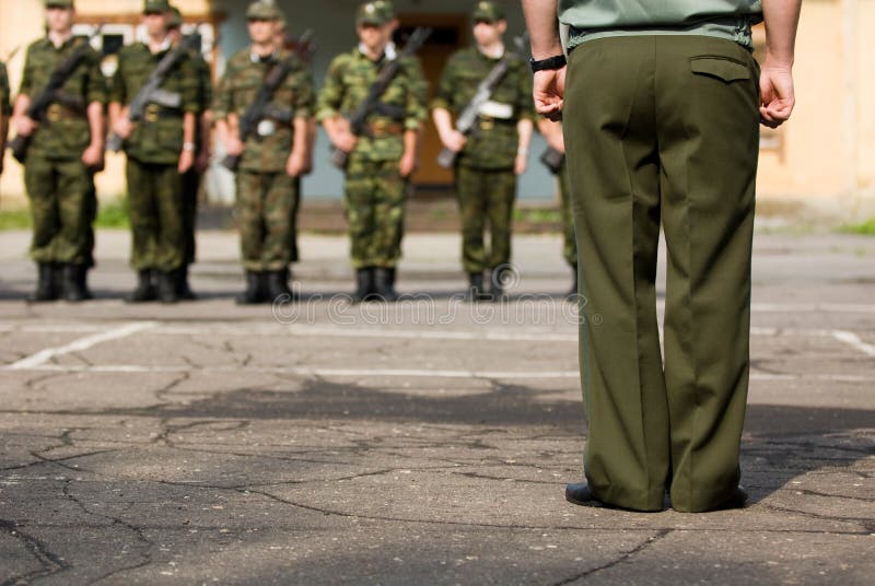 Für aus Offizier soldaten.