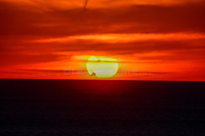 Soleil Levant Dans Un Ciel Rouge 4 Photo Stock Image Du Illinois Lumiere Soleil Levant Dans Un Ciel Rouge 4 Photo Stock Image Du Illinois Lumiere