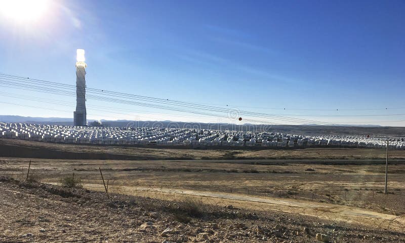 Solenergitorn i Negeven arkivfoton Solenergitorn i Negeven arkivfoton