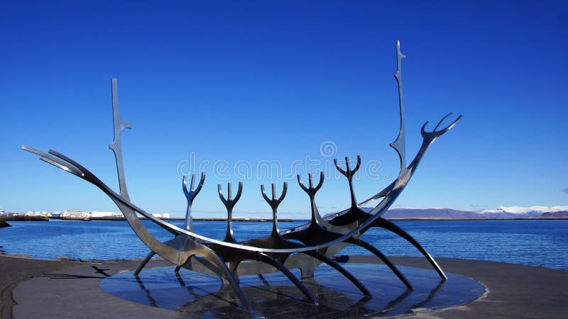 Solfar, słońca voyager sculpter w Reykjavik w Iceland obrazy royalty free Solfar, słońca voyager sculpter w Reykjavik w Iceland obrazy royalty free