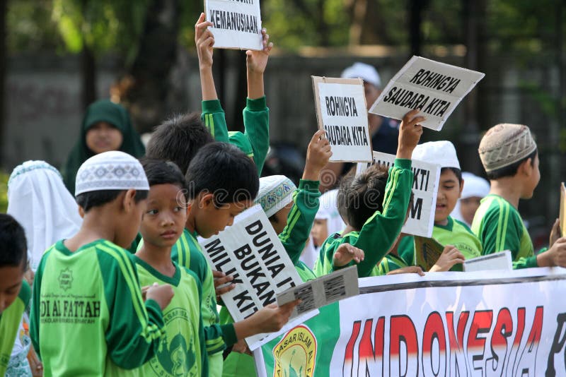 Islamic elementary school students are doing humanitarian acts for the Rohingya refugees in the city of Solo, Central Java, Indonesia. Islamic elementary school students are doing humanitarian acts for the Rohingya refugees in the city of Solo, Central Java, Indonesia