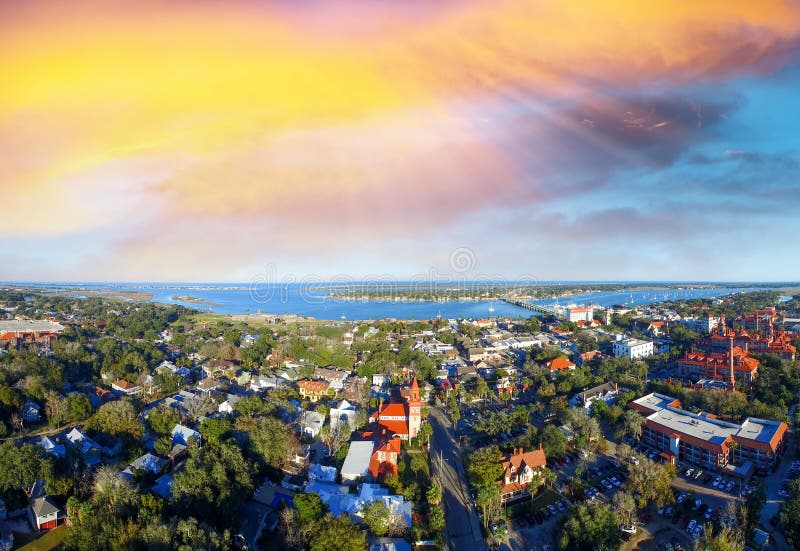 Solnedgång över St Augustine, äldst USA stad fotografering för bildbyråer Solnedgång över St Augustine, äldst USA stad fotografering för bildbyråer