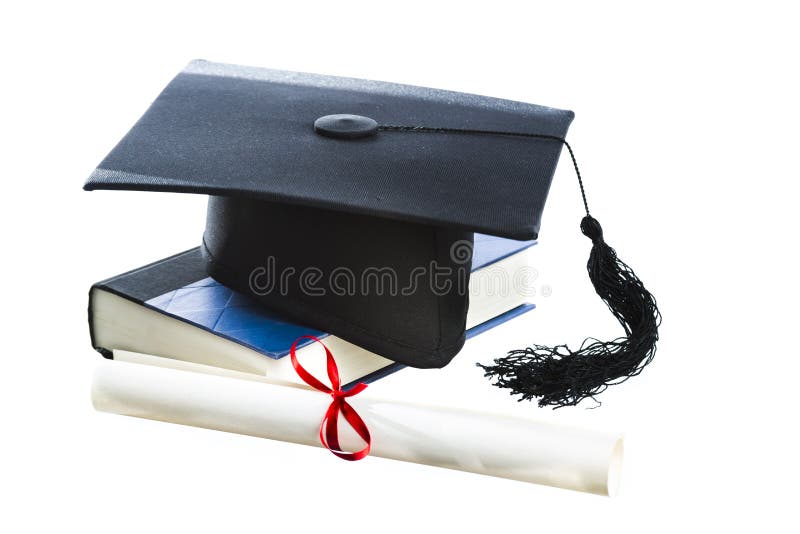 Sombrero, diploma y libro de la graduación aislados en blanco foto de archivo Sombrero, diploma y libro de la graduación aislados en blanco foto de archivo