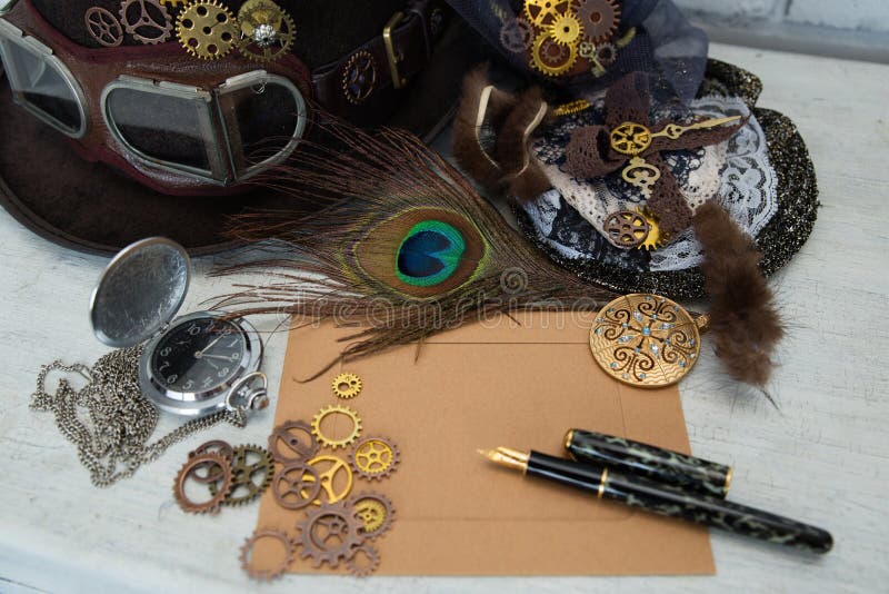 Sombreros Steampunk O Ciberpunk Y Accesorios Para Ropa De Mujer Y Una  Tarjeta VacÃa Para La InscripciÃ³n Yacen En Una Luz Foto de archivo -  Imagen de tinta, industrial: 156687268