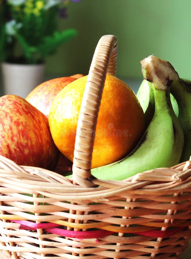 Some fruits in a basket stock photography Some fruits in a basket stock photography