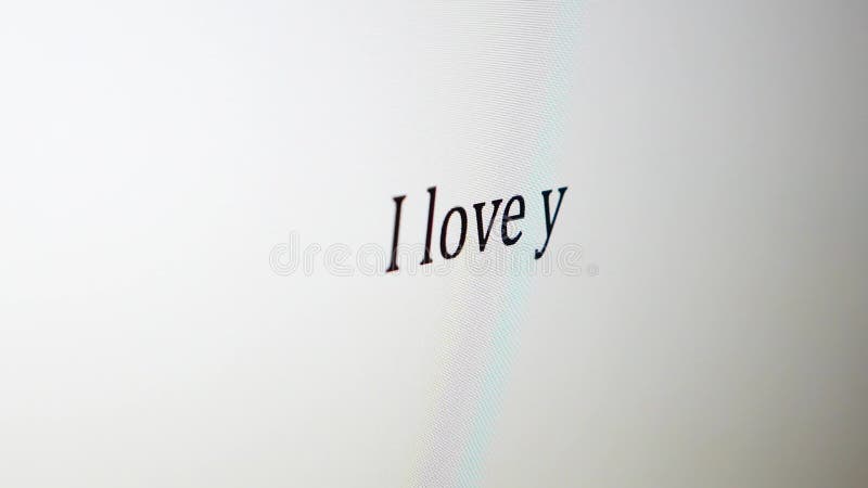 Somebody het typen tekst op computer ` I houdt van u mama ` stock video