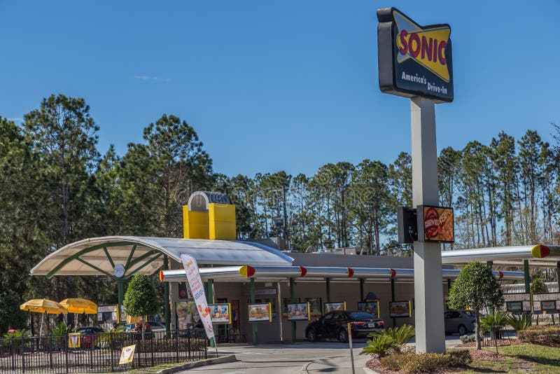 Sonic Drivein Fast Food Location. Sonic Es Una Cadena De Restaurantes