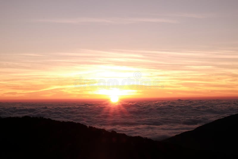Sonnenaufgangansicht von Thailand lizenzfreie stockfotografie Sonnenaufgangansicht von Thailand lizenzfreie stockfotografie