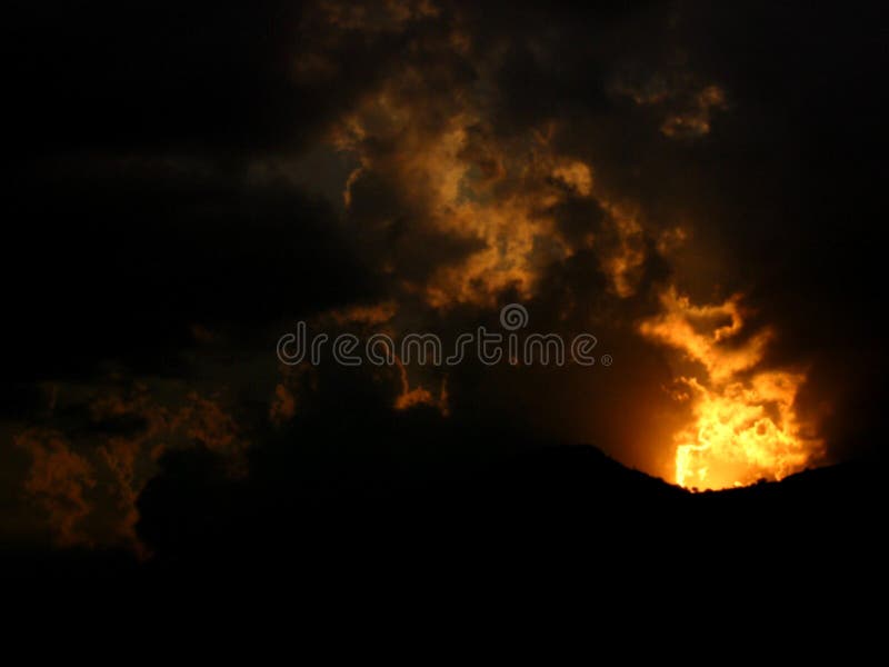 Sonnenuntergang-Feuer stockfotos Sonnenuntergang-Feuer stockfotos