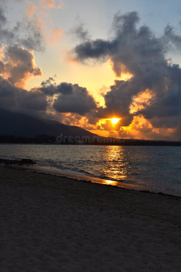 Sonnenuntergang Im Paradies Stockfoto Bild Von Hoffnung Getaway