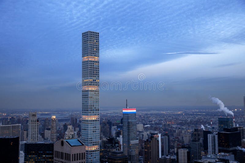 Sonnenuntergangskylinepanorama-Ansicht ove New York City Midtown Manhattan stockbild Sonnenuntergangskylinepanorama-Ansicht ove New York City Midtown Manhattan stockbild