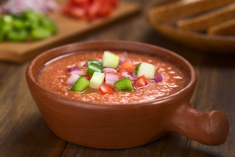 Sopa de verduras del frío de Gazpacho del español fotografía de archivo libre de regalías Sopa de verduras del frío de Gazpacho del español fotografía de archivo libre de regalías