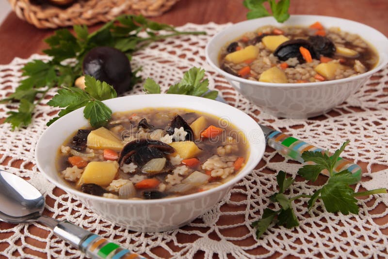 Sopa secada del boleto con las pastas y las patatas imagen de archivo libre de regalías