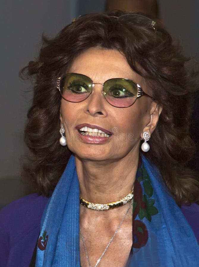 Sophia Loren editorial photography. Image of directed - 40043907