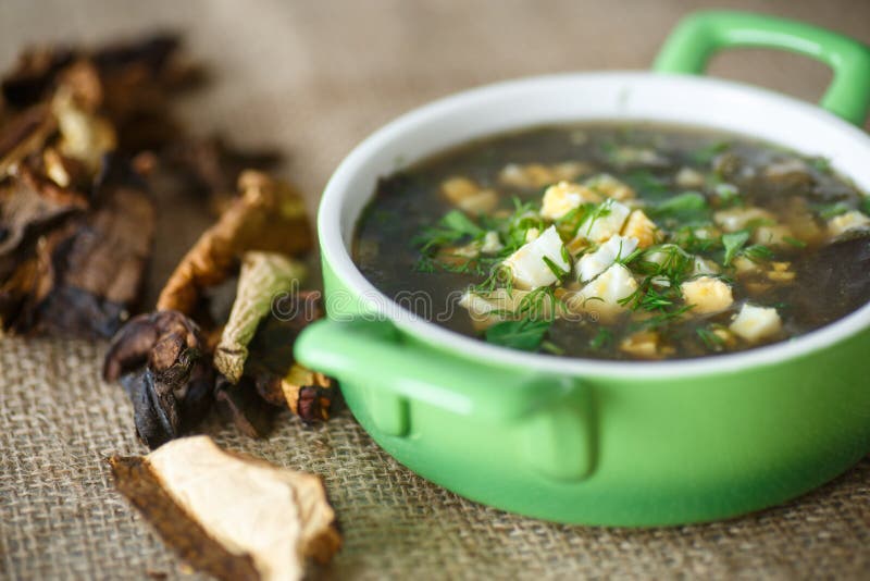 Sorrel soup with dried mushrooms