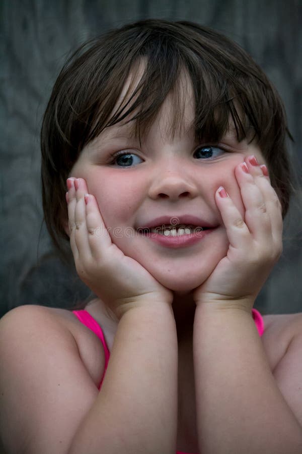 Sorriso Insolente Di Un Bambino Fotografia Stock Immagine Di Dopo Sole