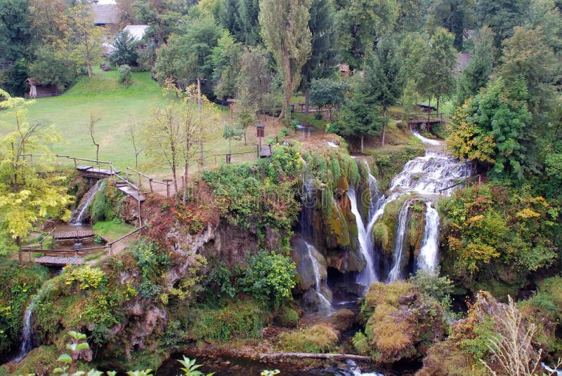 Sosta di Slunj e cascate - Croatia immagine stock Sosta di Slunj e cascate - Croatia immagine stock